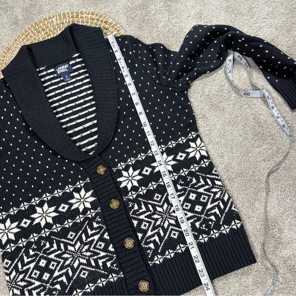 Lands’ End Women’s Wool Blend Cozy Lofty Jacquard Shawl Cardigan Sweater Black S - Picture 13 of 13